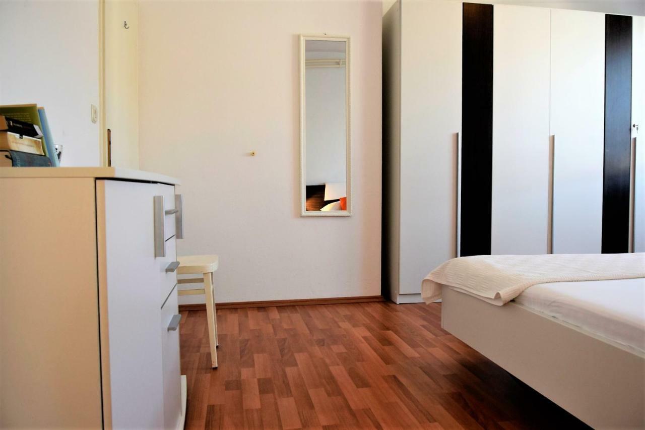 Miramar Apartments Banjol المظهر الخارجي الصورة