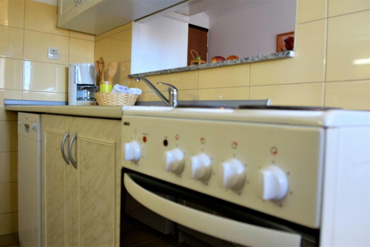 Miramar Apartments Banjol المظهر الخارجي الصورة